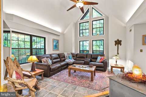 11082 OAKVIEW ROAD, DELAPLANE, VA 20144