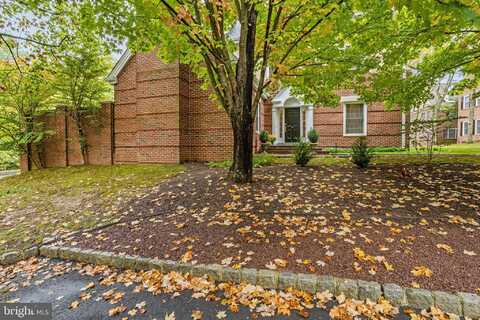 10 GOVERNORS LANE, PRINCETON, NJ 08540