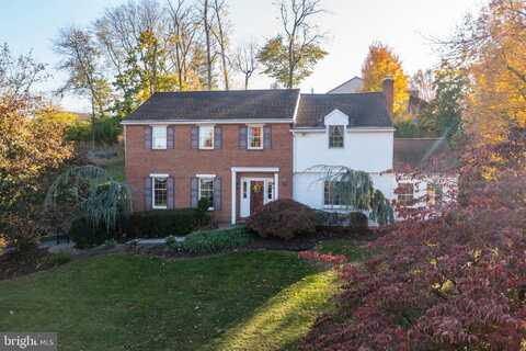 2 DOGLEG DRIVE, READING, PA 19606