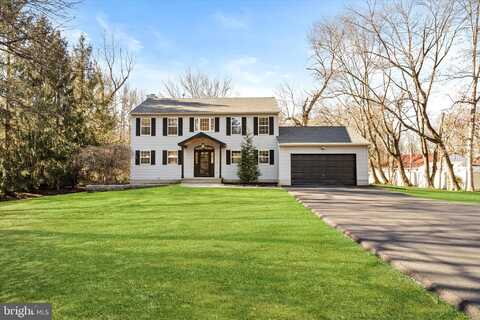 207 HUTCHINSON ROAD, ROBBINSVILLE, NJ 08691