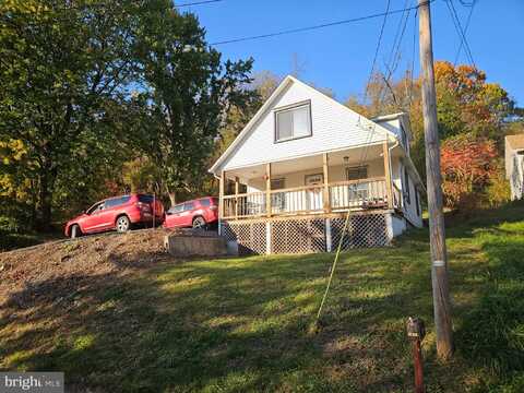 1913 OLD STATE ROAD, DAUPHIN, PA 17018