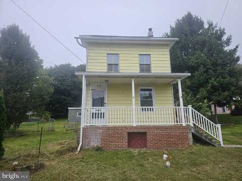 73 N MAPLE AVENUE, POTTSVILLE, PA 17901