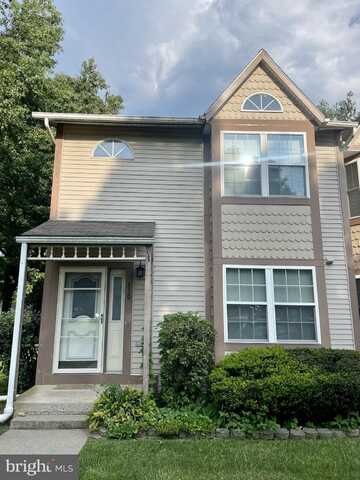 110 NEW WORLD COURT, BETHLEHEM, PA 18020