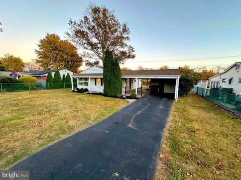 11 VINEYARD ROAD, LEVITTOWN, PA 19057