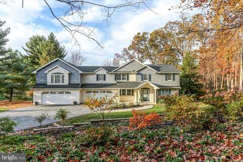 37 BOXWOOD DRIVE, HERSHEY, PA 17033