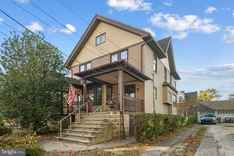 216 PENN BOULEVARD, LANSDOWNE, PA 19050