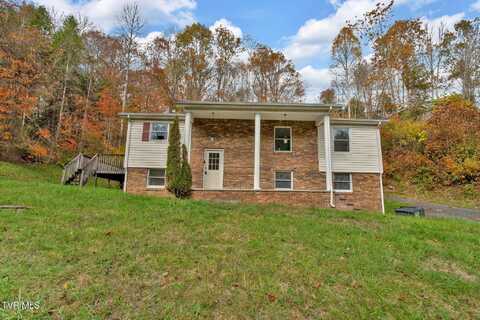 1683 Gravel Lick Road, Castlewood, VA 24224