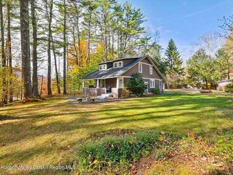 386 Wittenberg Road, Bearsville, NY 12409