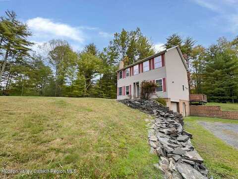 7 Pinecrest Drive, Olivebridge, NY 12461