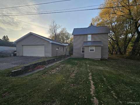 465 Co Rd PAE, Ishpeming, MI 49849