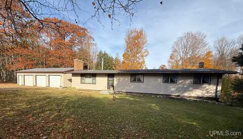 W9206 Peterson, Iron Mountain, MI 49801