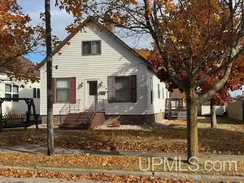 814 N 18th, Escanaba, MI 49829