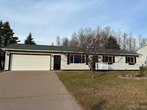 1096 Suncliff, Ishpeming, MI 49849