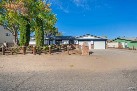 3641 N Skylark Road, Kingman, AZ 86409