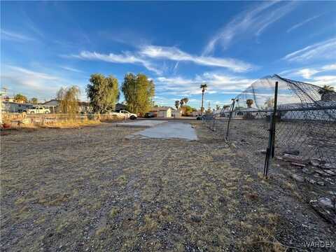 1923 Surf And Sand Drive, Bullhead City, AZ 86442