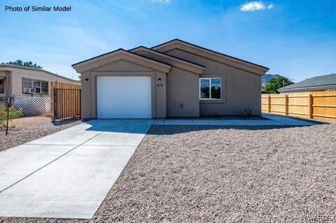 2615 E Butler Avenue, Kingman, AZ 86409