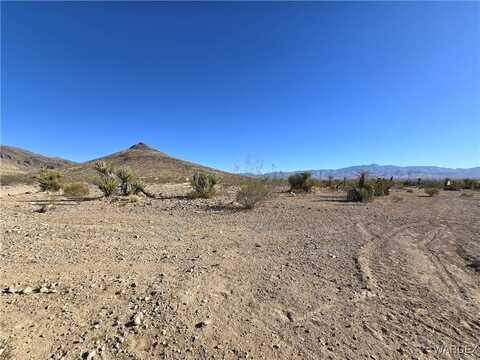 6926 N Laguna Road, Golden Valley, AZ 86413