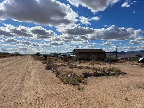 9329 N Bridlebit Avenue, Kingman, AZ 86401