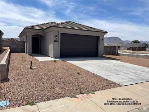 3301 E Farm Crest Avenue, Kingman, AZ 86409