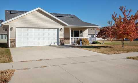 811 9th Street, Charles City, IA 50616