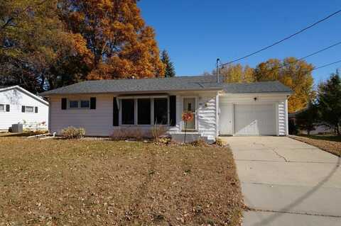 112 Chautauqua, Charles City, IA 50616