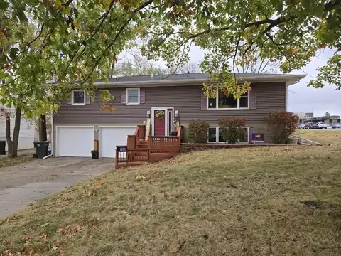 502 Division Street, Cedar Falls, IA 50613