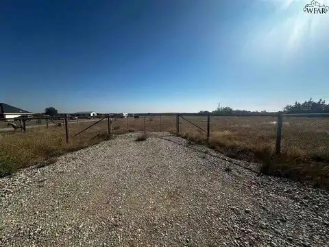 3485 RIFLE RANGE ROAD, Iowa Park, TX 76367