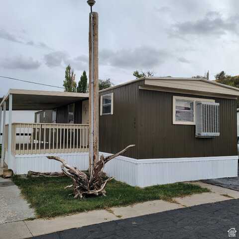 5648 S 1150 W, Riverdale, UT 84405