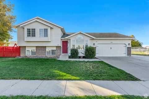 2219 W 2075 N, Clinton, UT 84015