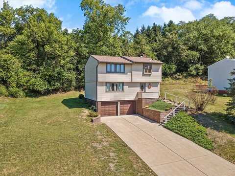 1783 Norsen Dr, Upper Saint Clair, PA 15243