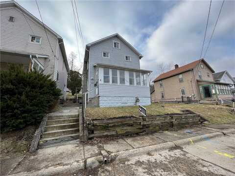 1205 Crescent Ave, Ellwood City, PA 16117