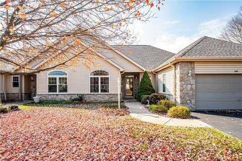 6022 Triple Crown Cir, Hempfield Twp - WML, PA 15601