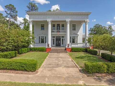 300 N Dooly, Montezuma, GA 31063