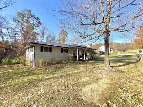 3668 Neighborhood Rd, Gallipolis, OH 45631