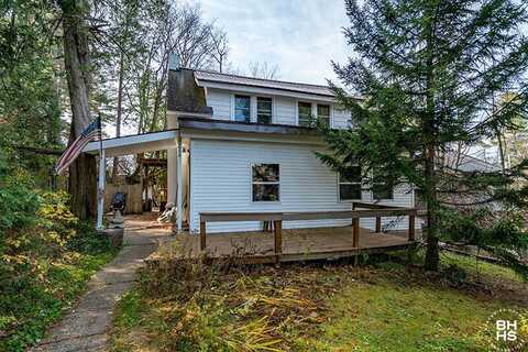 2268 Saranac Avenue, Lake Placid, NY 12946