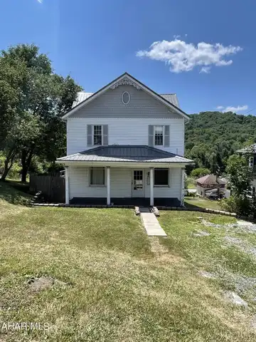 1706 Crawford Avenue, Northern Cambria, PA 15714