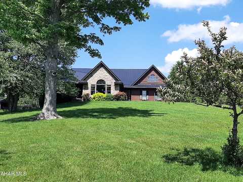 246 Spring Hill Lane, Loretto, PA 15940