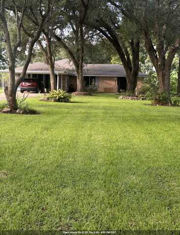 4119 Country Dr, Bourg, LA 70343