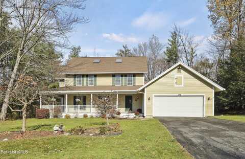 182 Sleepy Hollow Dr, Dalton, MA 01226