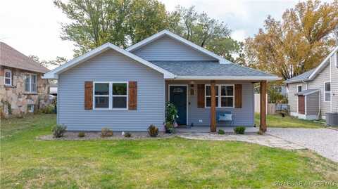 84 Camden Avenue, Camdenton, MO 65020