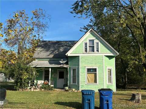 225 7th Street W, Eldon, MO 65026