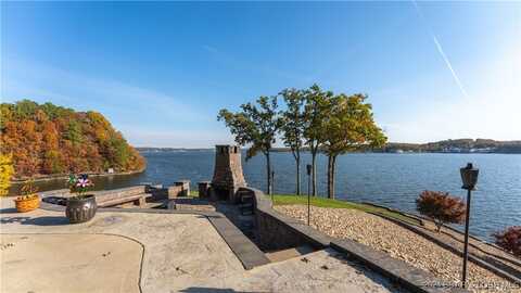 55 Meridian Court, Sunrise Beach, MO 65079