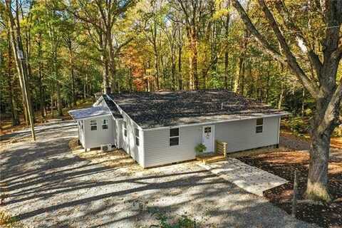 1276 Bryants Town Road, Farnham, VA 22460