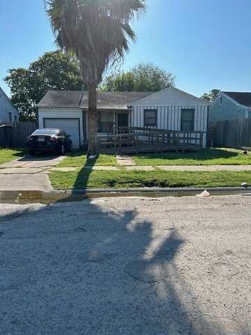 4722 Ingram Drive, Corpus Christi, TX 78415