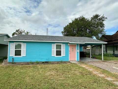 225 W Kenedy Avenue, Kingsville, TX 78363