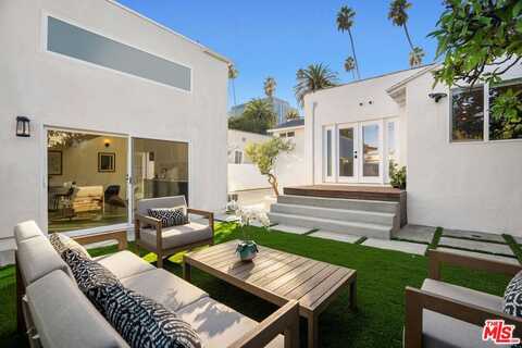 138 N Doheny Dr, Beverly Hills, CA 90211