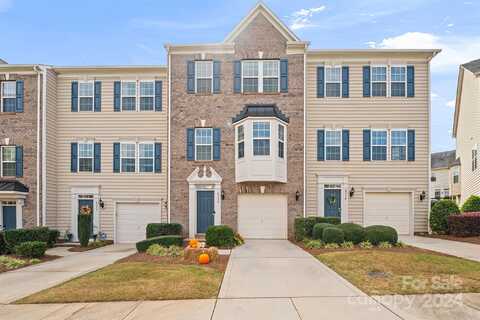 6320 Short Line Court, Charlotte, NC 28210