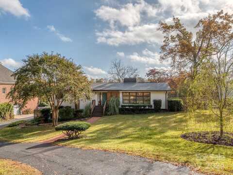 624 Dogwood Road, Statesville, NC 28677