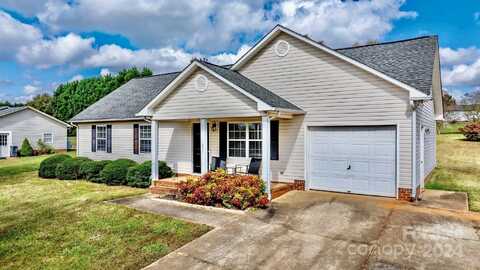 2972 Country Crossing Drive, Lincolnton, NC 28092