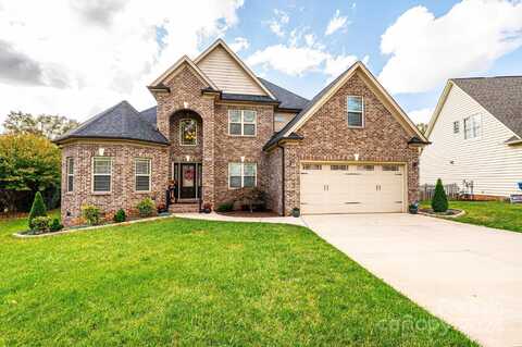 1845 Waterbury Court, Hickory, NC 28602